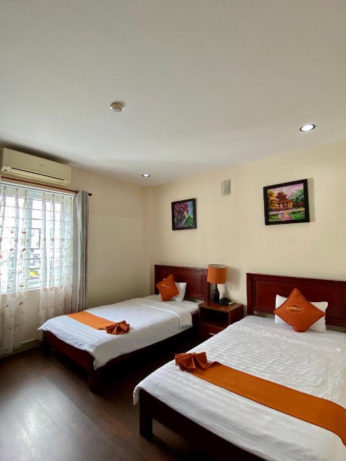 Golden Star Hotel Hué Extérieur photo