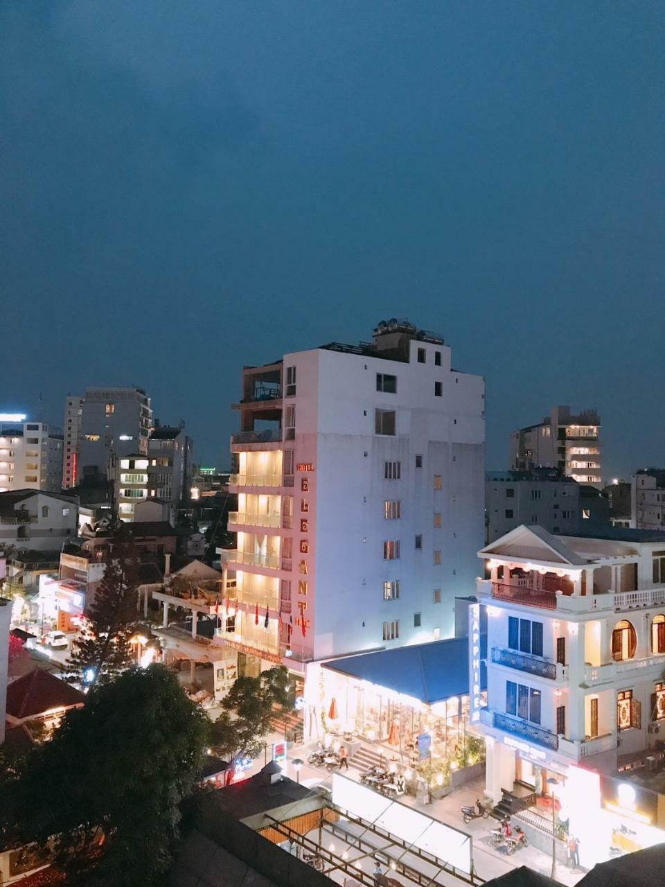 Golden Star Hotel Hué Extérieur photo