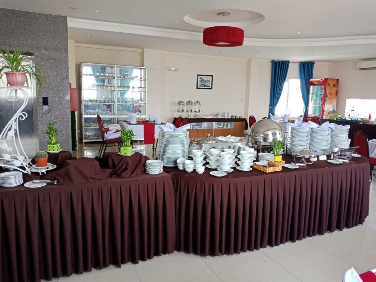 Golden Star Hotel Hué Extérieur photo